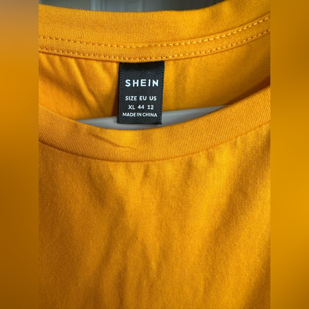 SHEIN Ruffled Top - Picture 3 of 4